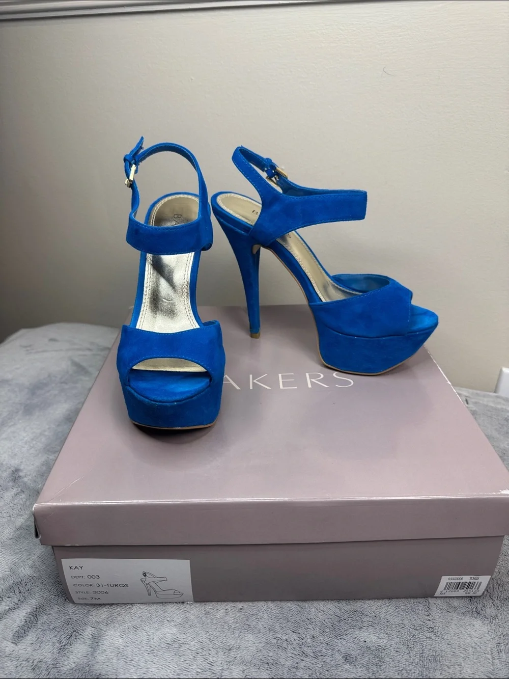 Bakers “Kay” Turquoise Suede Platform Heels - Size 7